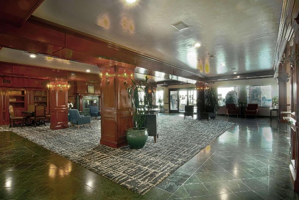 Azure Hotel & Suites Ontario, A Trademark Collection Hotel image 4